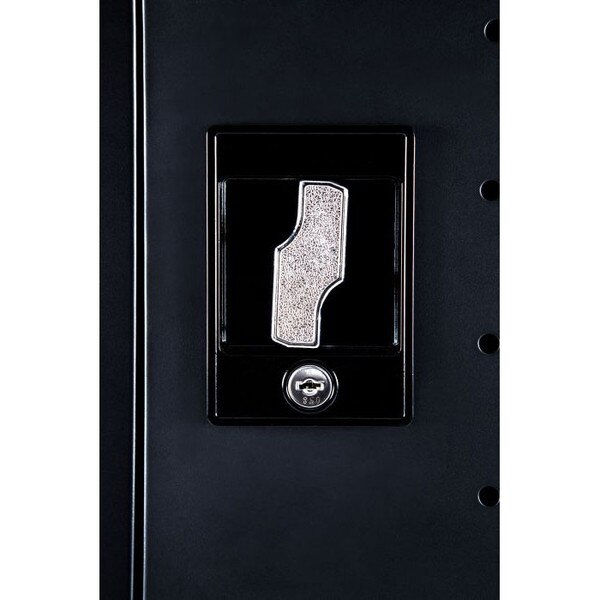 key lock on front and back